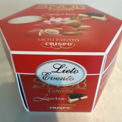 Confetti Lieto Evento,  Mandorla Tostata Ricoperta di Cioccolato Bianco ai Gusti Assortiti.    500g. colore Rosso