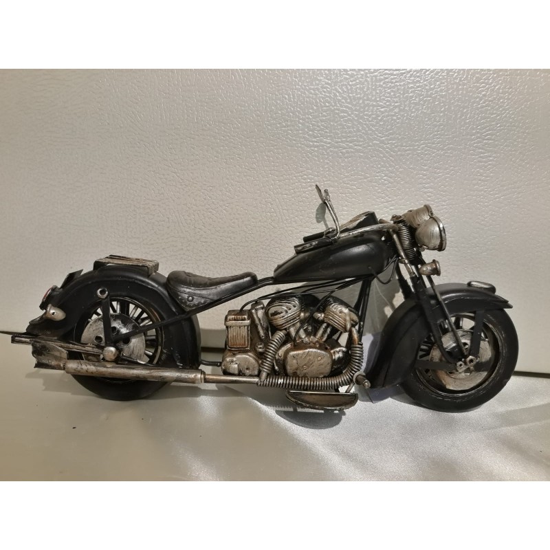 Moto in metallo con ruote e manubrio girevoli,  Vintage  ,  cm 28 x 8 x 13.