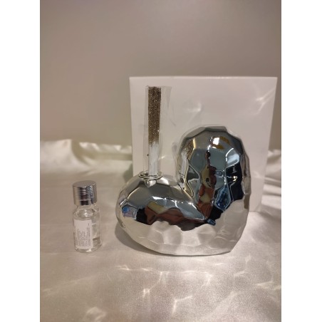 Diffusore Cuore Silver,  art 24122. Con essenza , Cm 7,5 x 7, 5 x 4,5  completo di astuccio